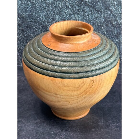 Handcrafted Wooden Vase With Carved Detailing & Natural Knot Design Signed SJ - Picture 3 of 7